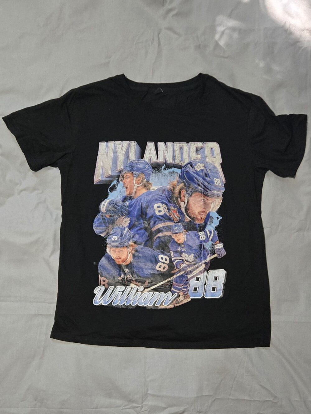 (3 for $10) Toronto Maple Leafs NHL Nylander Graphic Tee Black Blue Size L